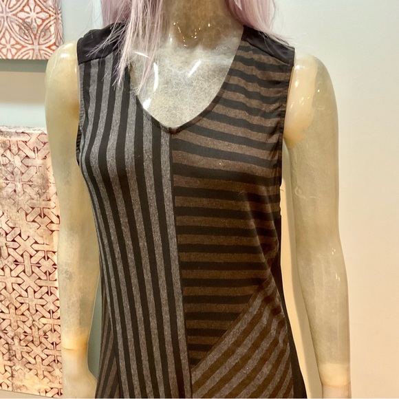 Joseph Ribkoff  Tunic/Top - Picture 7 of 11